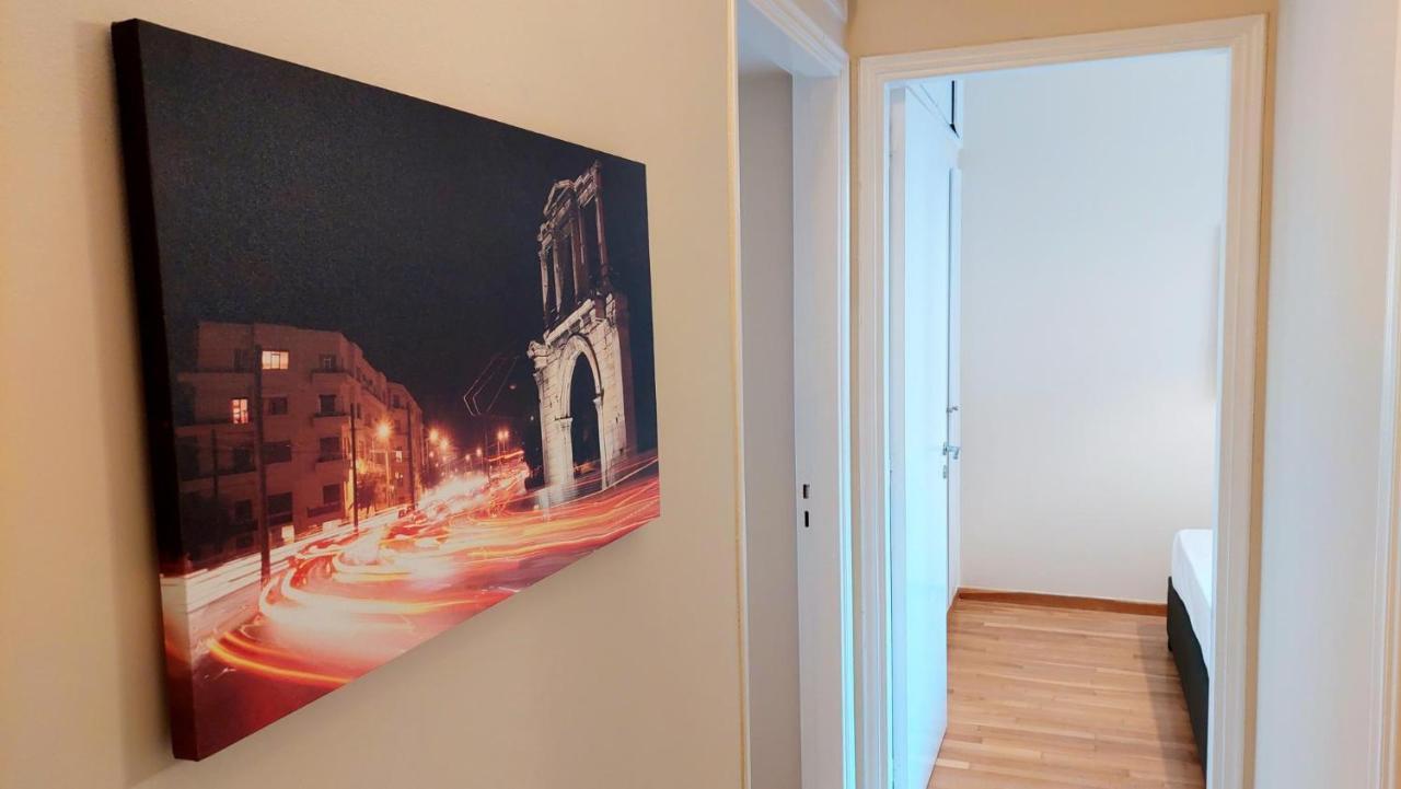 Grand Apartment In Parliament Square Athens Luaran gambar