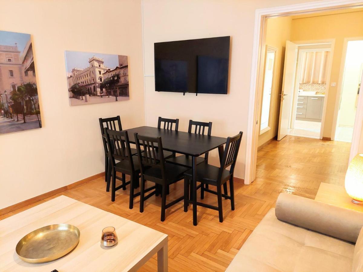 Grand Apartment In Parliament Square Athens Luaran gambar