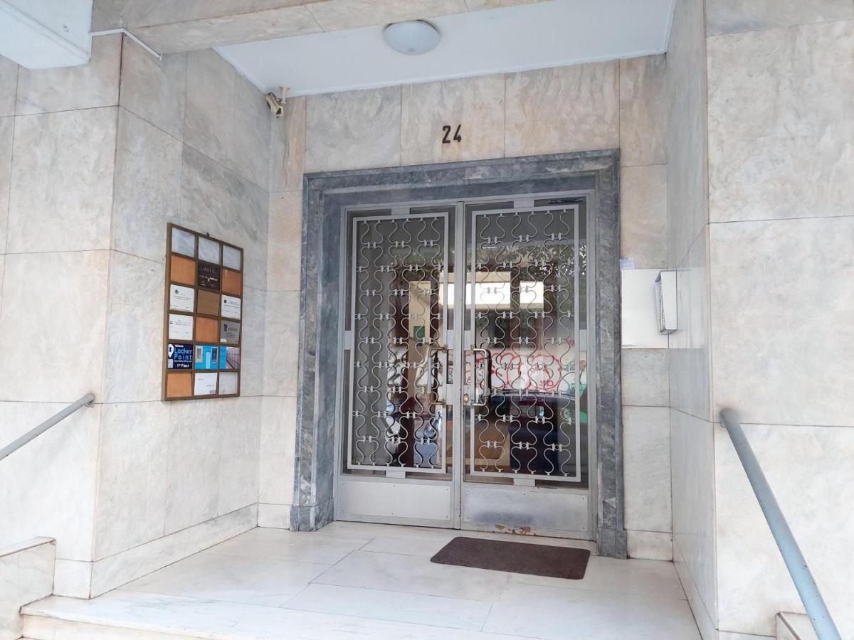 Grand Apartment In Parliament Square Athens Luaran gambar